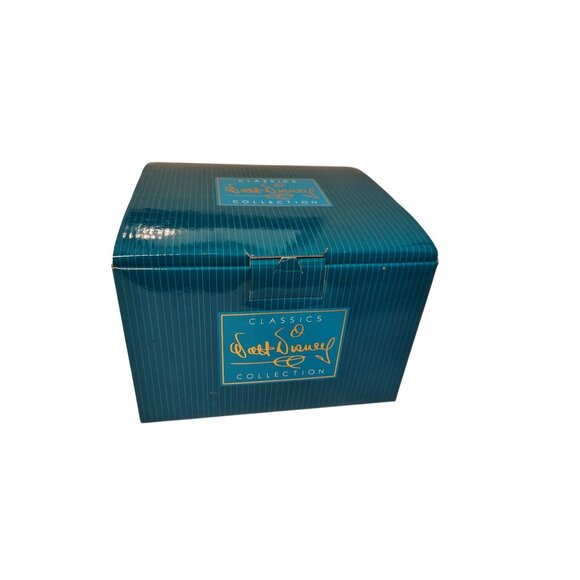 Walt Disney Classic Collection Lady & Tramp A Perfectly Beautiful Little Lady - Picture 4 of 11